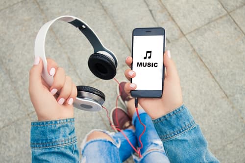 music-on-phone